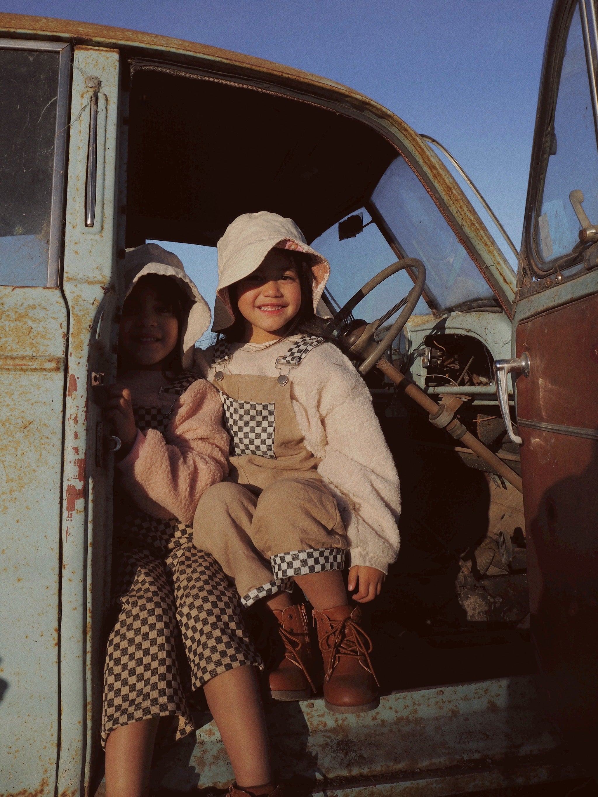 wild days bel & bow