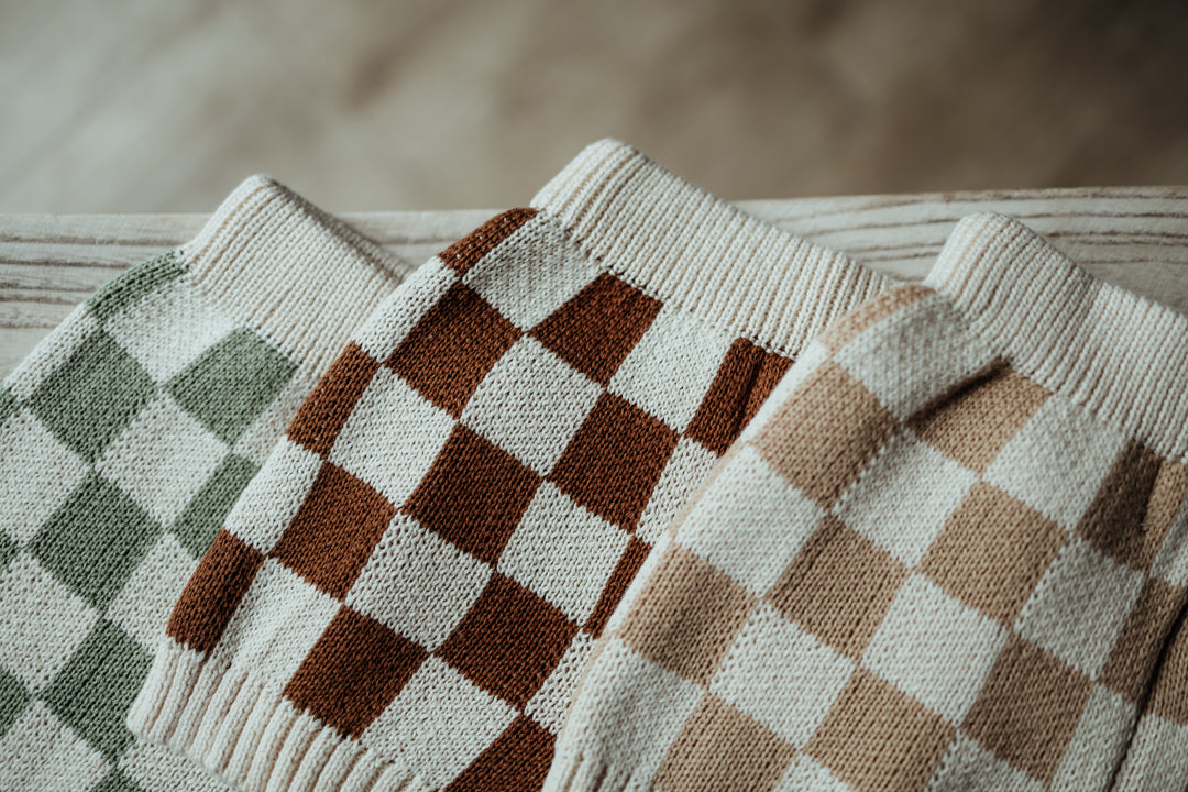 Checkerboard Knit Shortie - Caramel bel & bow