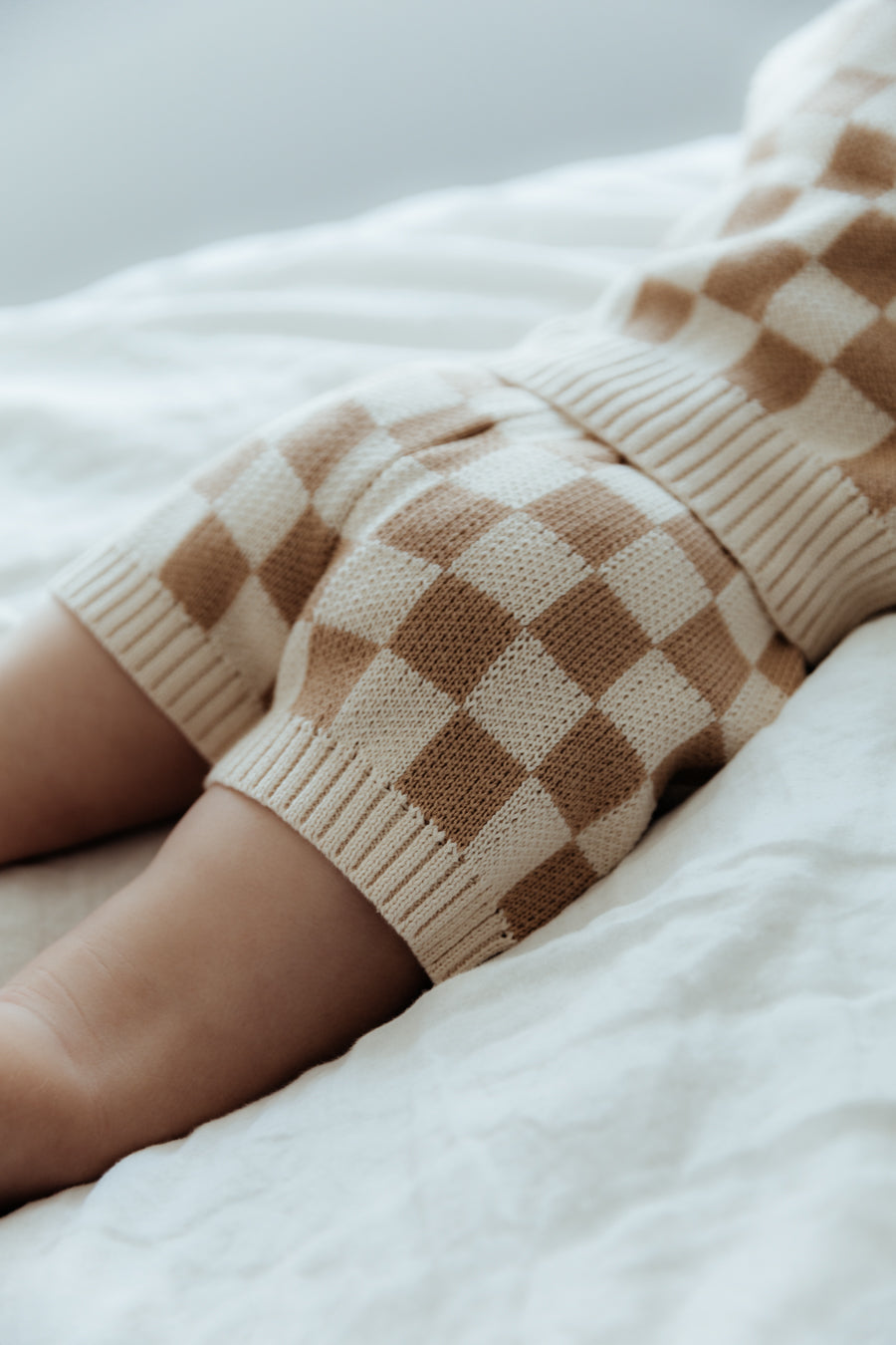 Checkerboard Knit Shortie - Caramel bel & bow