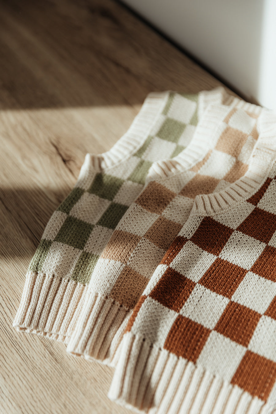 Checkerboard Knit Vest - Chocolate bel & bow