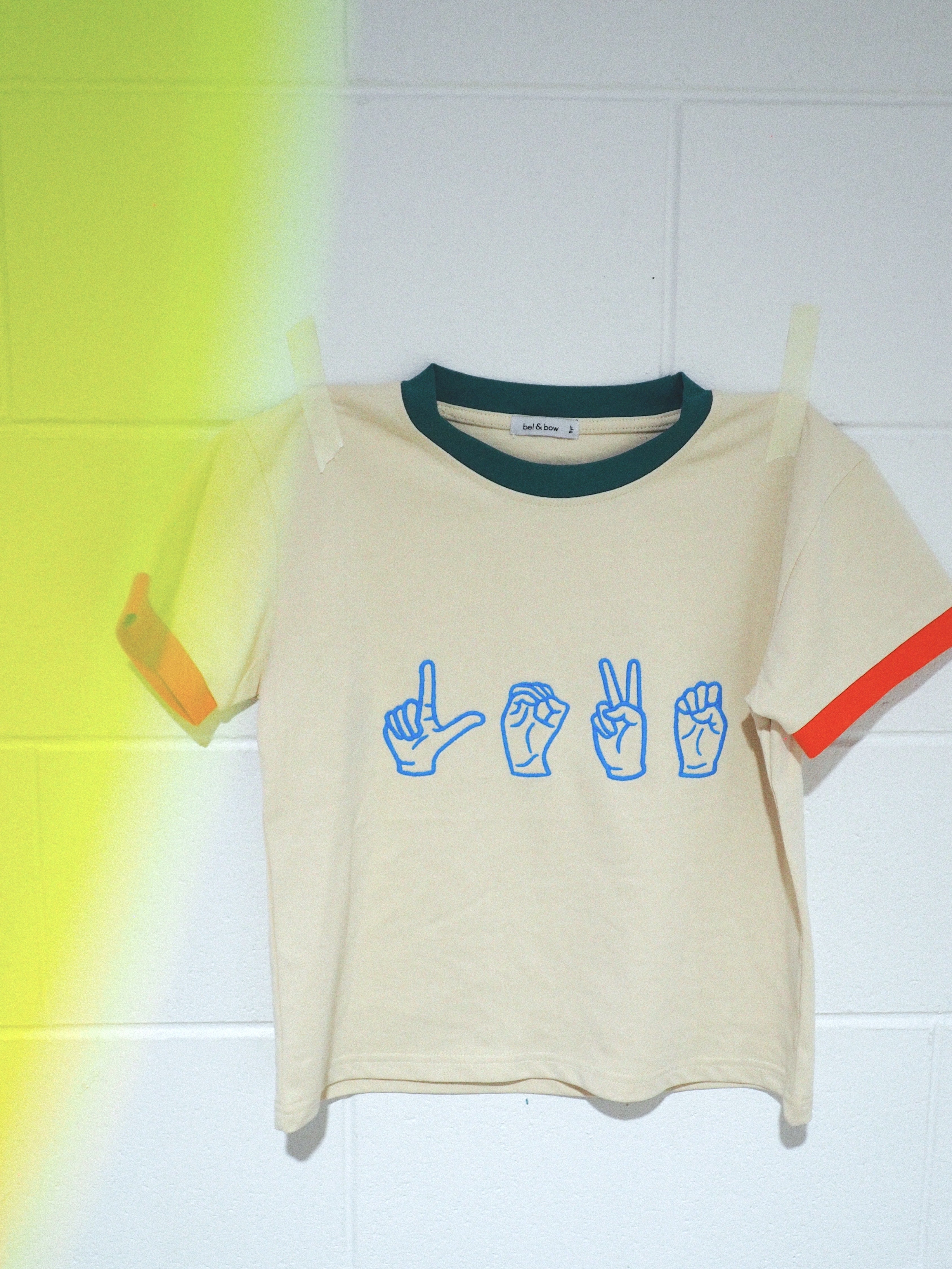 L.O.V.E T-Shirt - Beige bel & bow