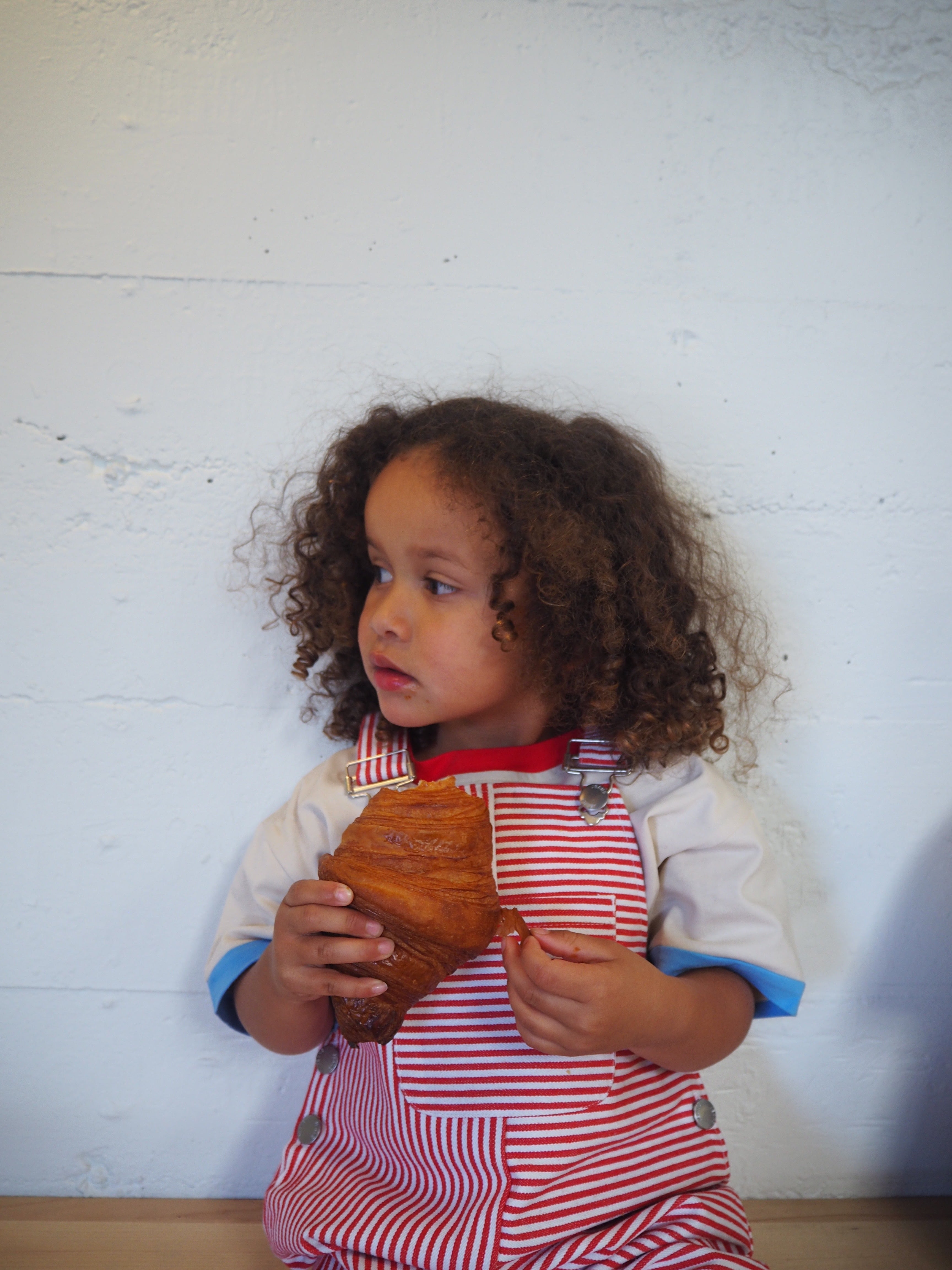 Shortall - Red Stripe bel & bow